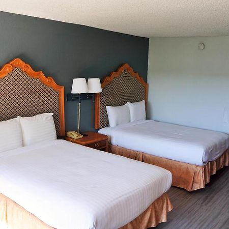 Hotel Elev8 كونرو المظهر الخارجي الصورة
