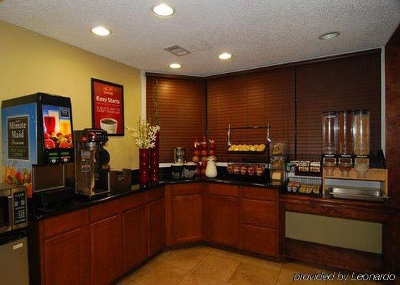 Hotel Elev8 كونرو المطعم الصورة