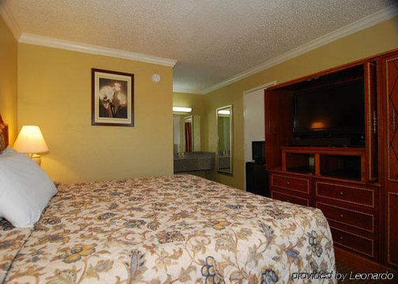 Hotel Elev8 كونرو الغرفة الصورة