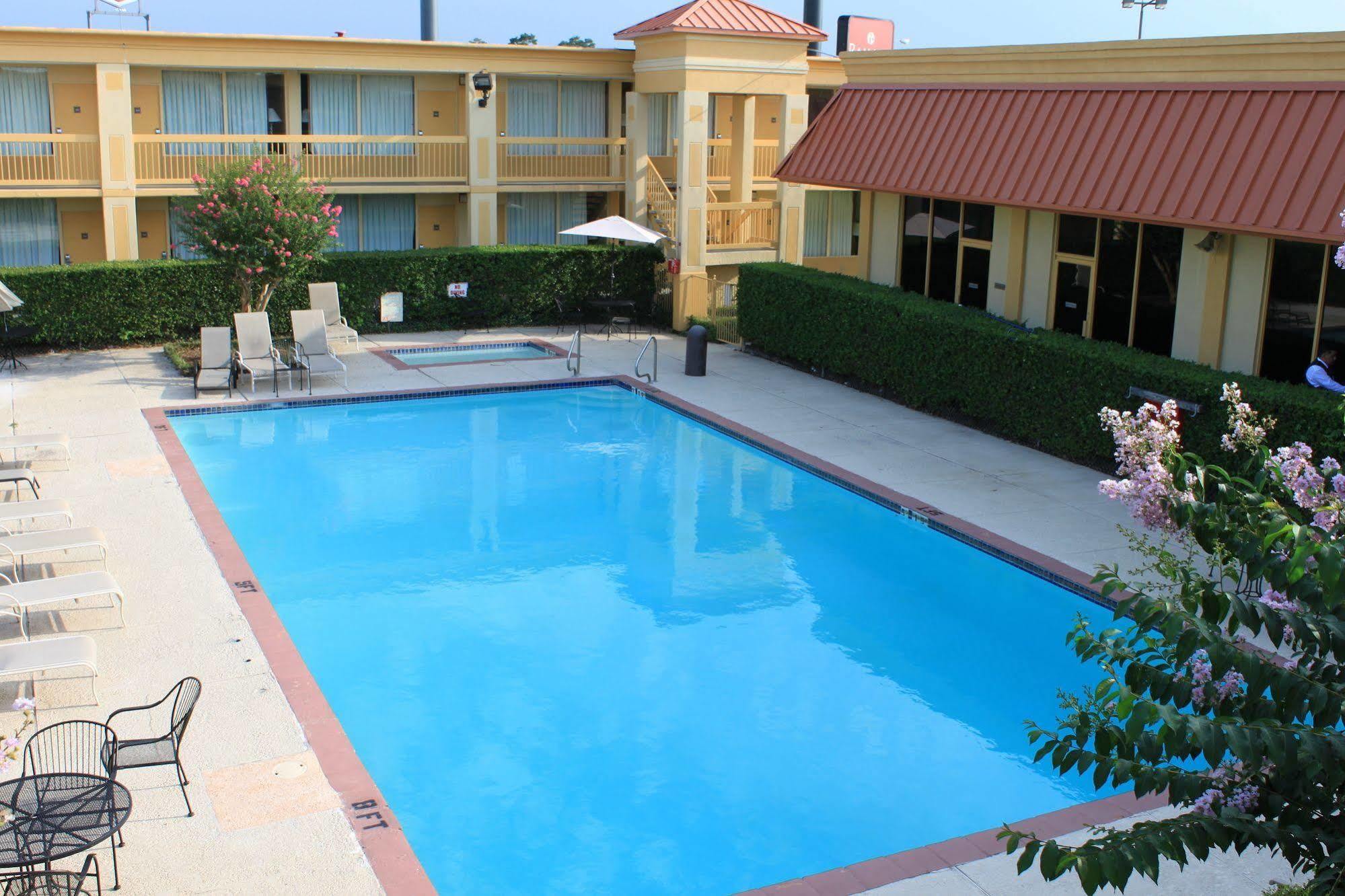 Hotel Elev8 كونرو المظهر الخارجي الصورة