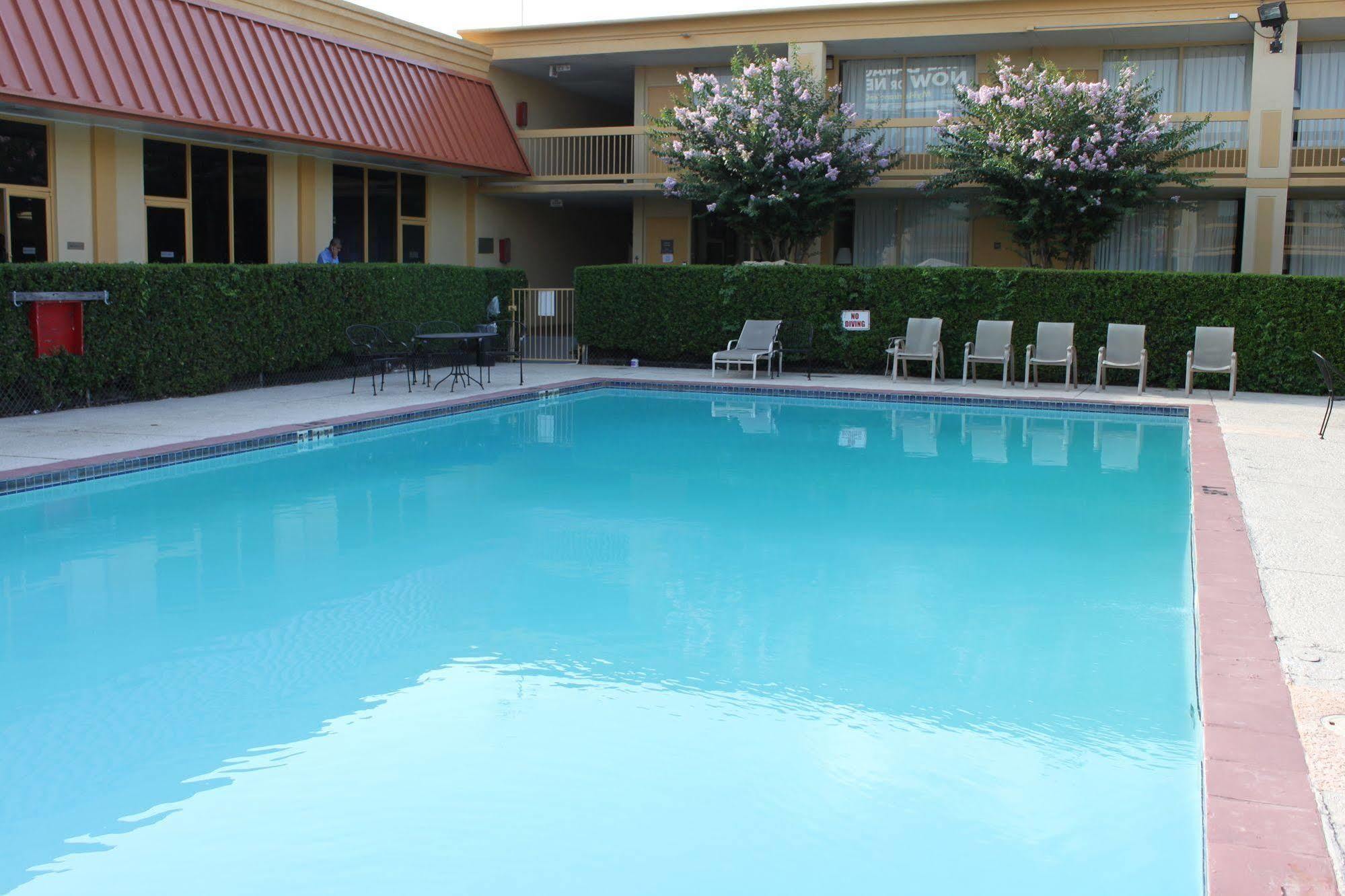 Hotel Elev8 كونرو المظهر الخارجي الصورة