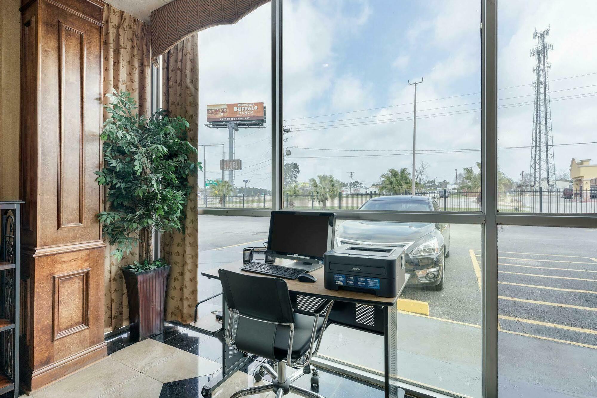 Hotel Elev8 كونرو المظهر الخارجي الصورة